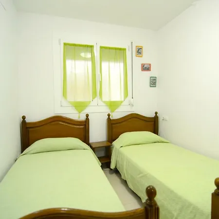 Apartamento Rocamaura I B 1-2 *